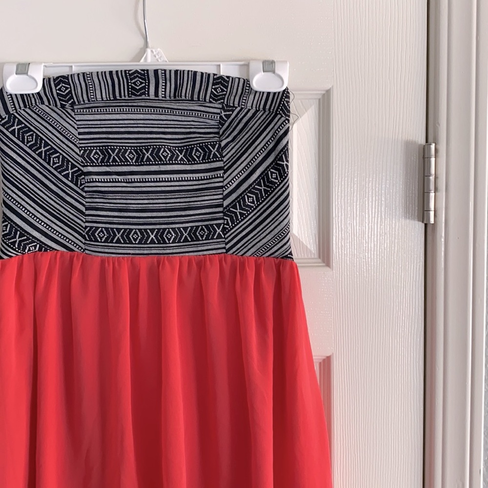 Francesca’s Dress - Picture 2 of 6